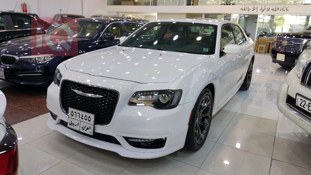 کرایسلەر 300